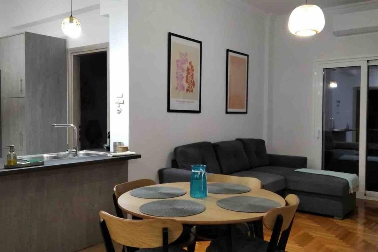 Beach Retreat In Town Corinth Екстериор снимка