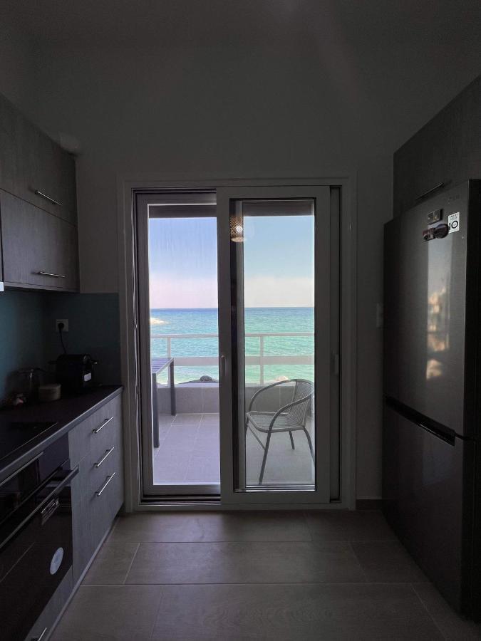 Beach Retreat In Town Corinth Екстериор снимка